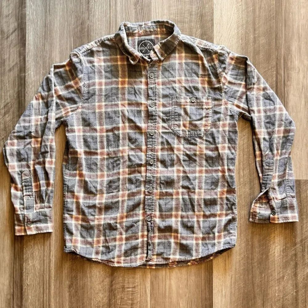 Medium Birch Black Flannel